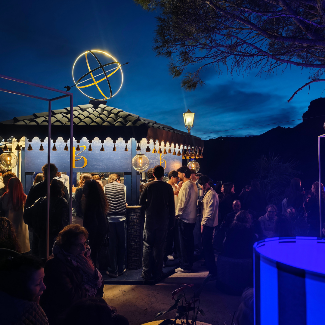 Blue Lounge Bar
